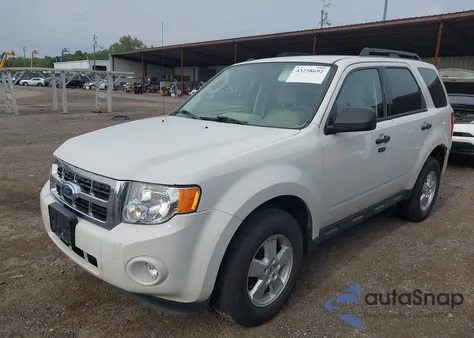 2011 Ford Escape Xlt Automatic из США, поврежденный, VIN 1FMCU9D78BKA70992